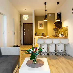Apartament Maya's Flats & Resorts 32 - Garden Gate, Gdańsk